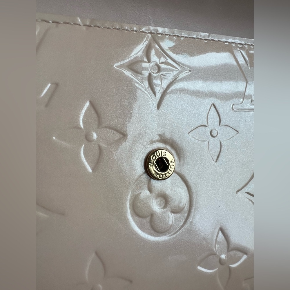 LOUIS VUITTON Rose Florentine Vernis Porte Trésor International Card Wallet COA - Picture 11 of 12
